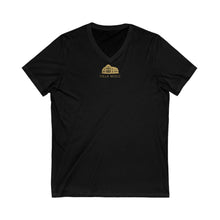 Lade das Bild in den Galerie-Viewer, Unisex-Jersey-T-Shirt mit V-Ausschnitt
